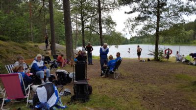 Gunnardagen 2017 lockade ett gäng från klubben som kom till den idylliska sjön i södra delen av Torsås kommun.