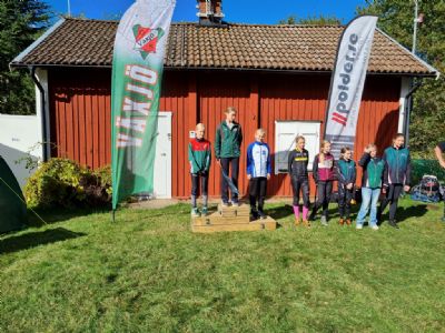 Sofie p&aring; prispallen bland &ouml;vriga D 12-l&ouml;pare i Sm&aring;land.