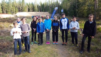 De 10 ungdomar som startade på Ungdomens 5-dagars första etapp 2016 i Emmaboda.
