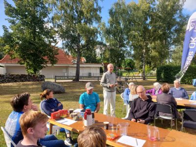 Uno, en av klubbens grundare, berättade om några tidiga minnen från Torsås Goif-tiden. Uno var länge tävlingsansvarig och hade hand om de stora anmälningspärmen där alla fick anmäla sig 2 veckor innan tävling.