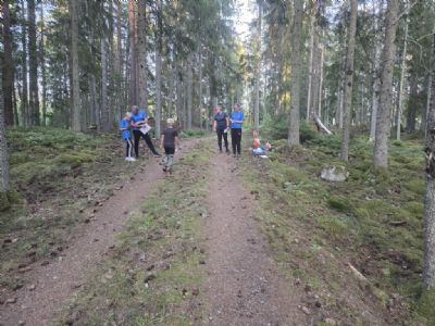 Vid torsdagens tekniktr&auml;ning h&ouml;ll vi till i terr&auml;ngen i Degerhyltan. Det blev en lyckad kv&auml;ll. Bra jobbat alla!
